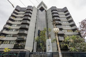Basic Apartment | Exterior