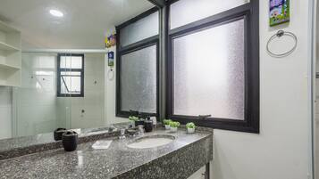 Basic-Apartment | Badezimmer