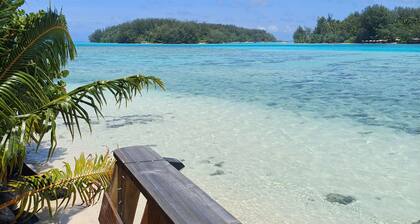 GAIA BEACH AND LAGOON - At Tiahura place
