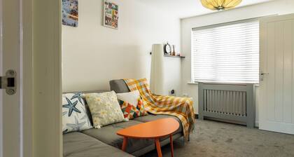 Central Coventry2 Bed House w/Parking|Fast Wi-fi