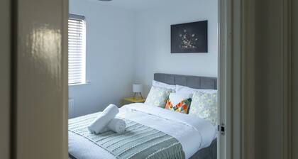 Central Coventry2 Bed House w/Parking|Fast Wi-fi