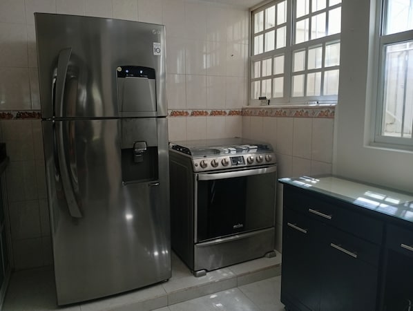 Mikrowelle, Ofen, Herdplatte