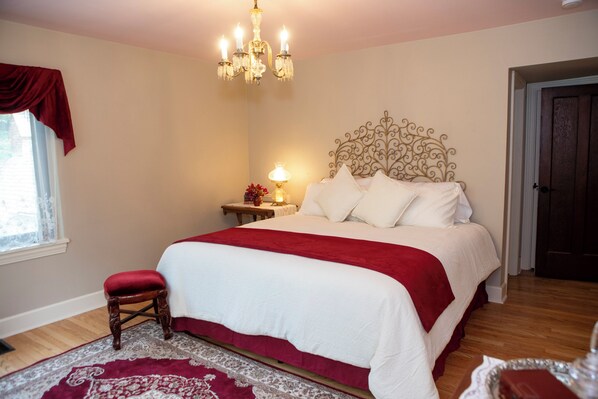 4 bedrooms, WiFi, bed sheets