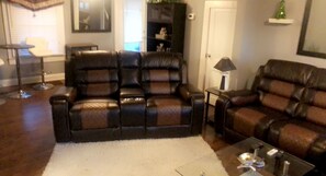 Smart TV, fireplace, computer monitors