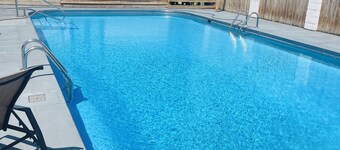 Knob Creek Falls -Private Inground Pool! Best Location in the city!
