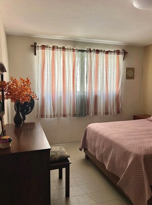 3 bedrooms, iron/ironing board, free WiFi, bed sheets - Beautiful Authentic 3 bed / 1 Bath Large home in Oaxaca City (Oax.)