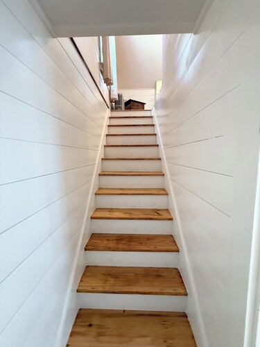 The Cottage On The Grove