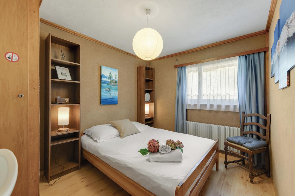 Double Room, Shared Bathroom | Free cots/infant beds, free WiFi, bed sheets