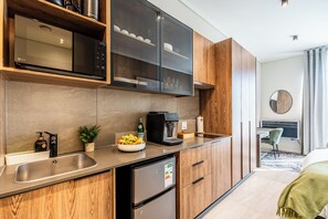 Microwave, stovetop
