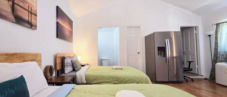 1 chambre, bureau, Wi-Fi gratuit, draps fournis