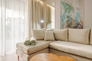 Apartament Deluxe, aire condicionat | Roba de llit d'alta qualitat, planxa i posts de planxar i wifi gratuïta