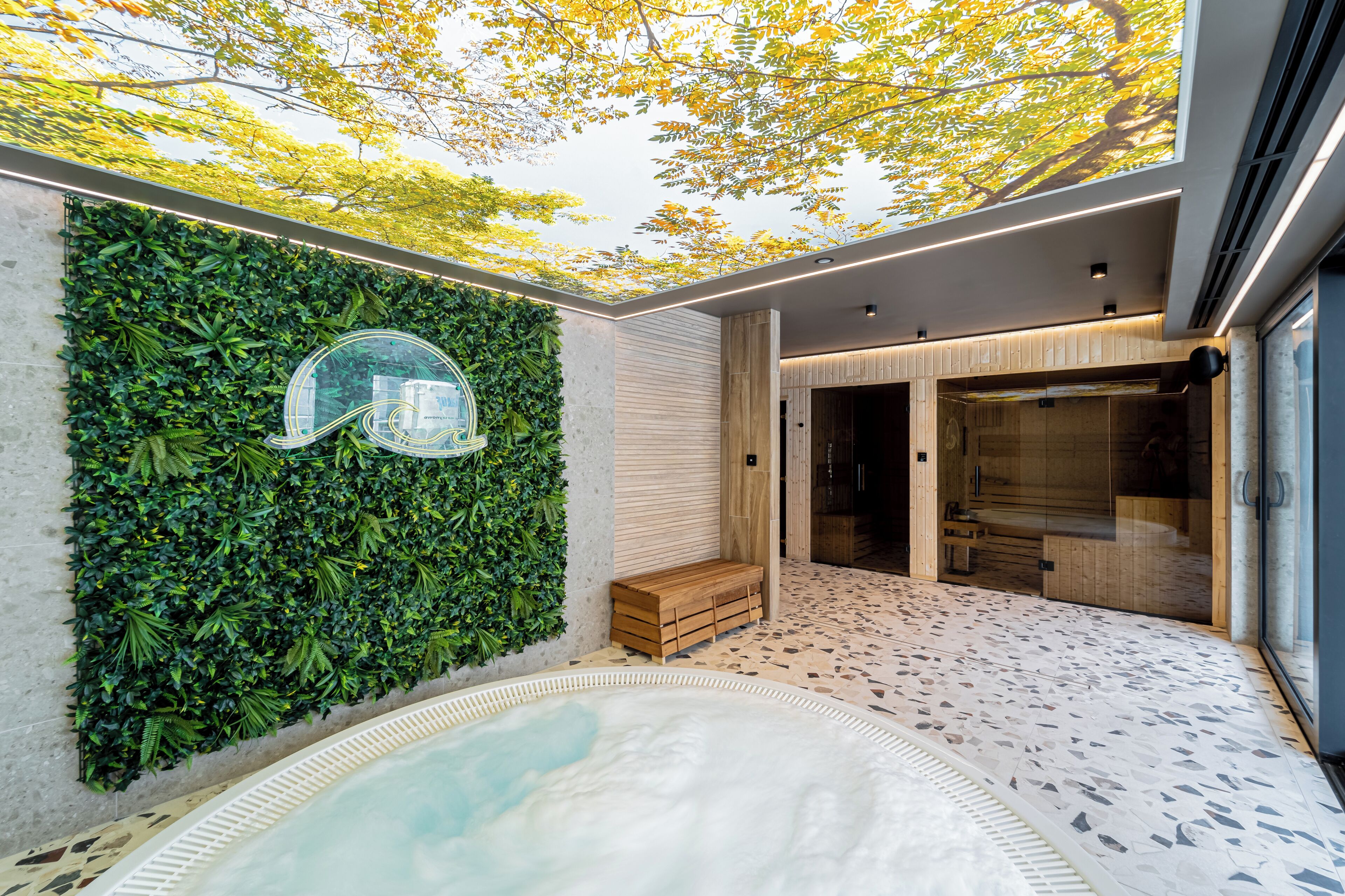 Indoor spa tub
