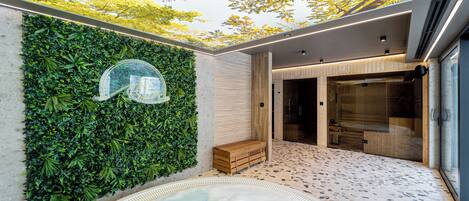 Indoor spa tub