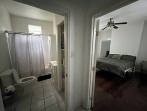 1 Schlafzimmer, Bügeleisen/Bügelbrett, WLAN, Bettwäsche