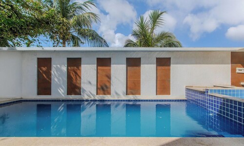 Apartamento Moderno a 280m da Praia AST0103