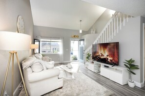 Smart TV, books