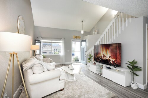 10 min walk Quincy Reservoir Cherry Creek Willow Creek Park Trail Pet Friendly