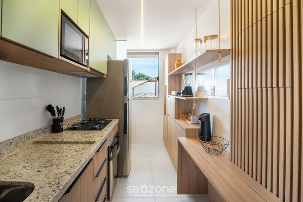 Basic Apartment | Private kitchen