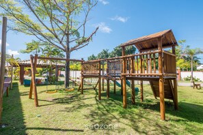 เบสิกอพาร์ทเมนท์ | พื้นที่เล่นสำหรับเด็ก