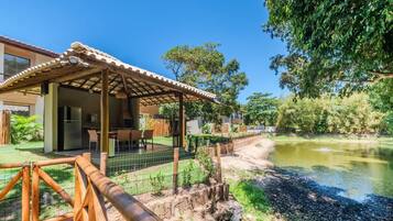 Apartamento básico | Opções para refeição ao ar livre