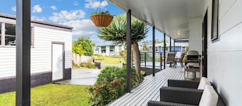 Chillax - Mangawhai Heads Holiday Home