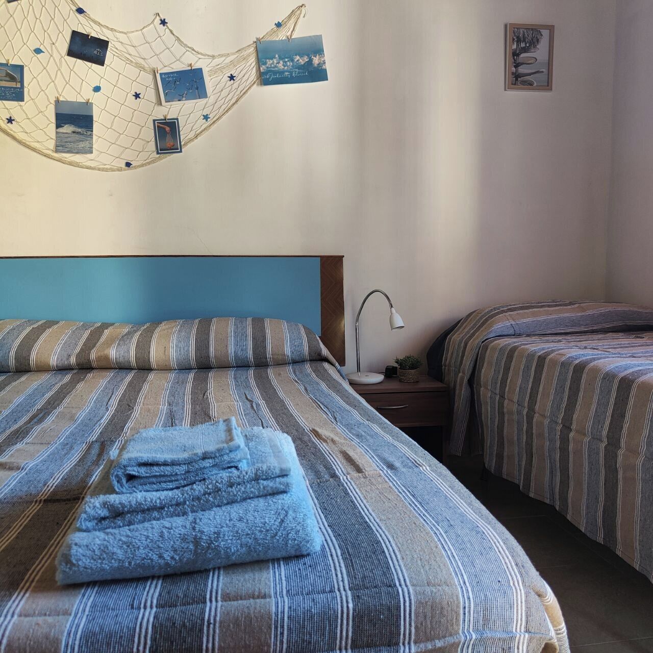 3 bedrooms, desk, iron/ironing board, bed sheets