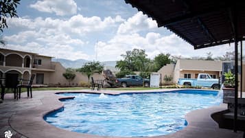 Alberca al aire libre
