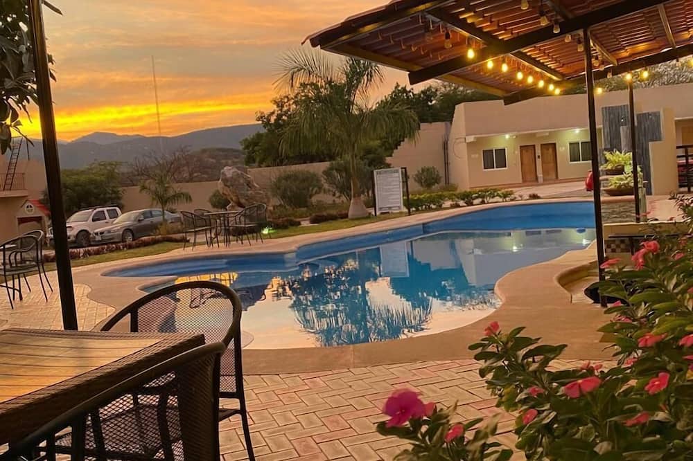 HOTEL Y RESTAURANTE VILLAS DEL SOL