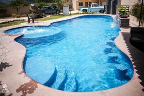 Outdoor pool - HOTEL Y RESTAURANTE VILLAS DEL SOL (Jalpan de Serra)