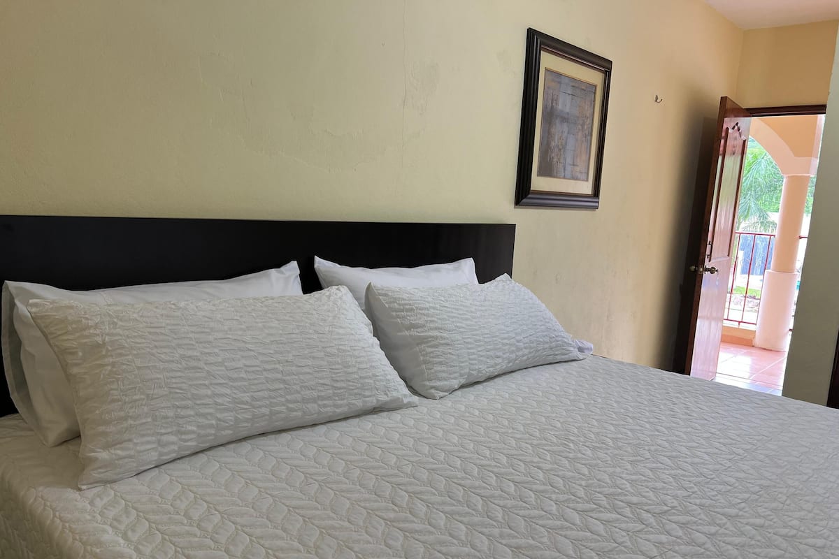 Standard Room, Garden View | Free WiFi