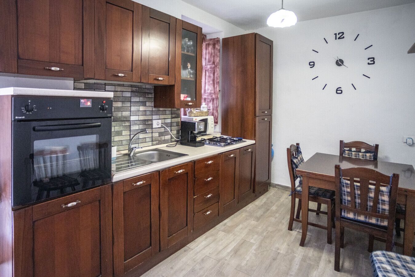 Microwave, coffee/tea maker