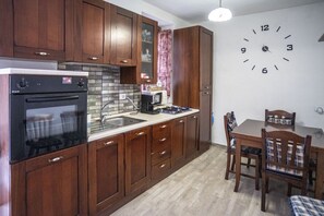 Microwave, coffee/tea maker