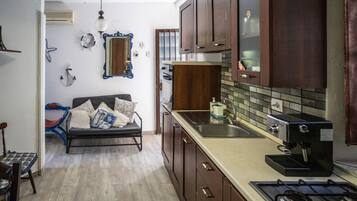 Microonde, macchina per tè/caffè