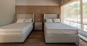 Exclusive Villa, Mountain View | Laptop workspace, blackout drapes, free WiFi, bed sheets
