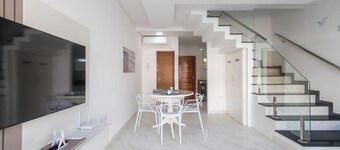 Stay With Pool Just Minutes From the Beach - CCR