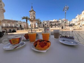 Outdoor dining - Celso apartment - historic center (Ceglie Messapica)
