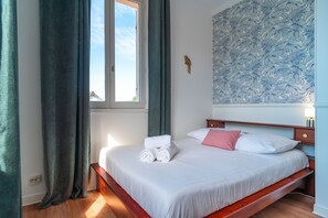 3 bedrooms, iron/ironing board, free WiFi, bed sheets