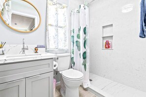 Douche, sèche-cheveux