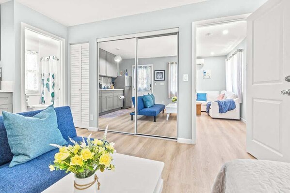 2 bedrooms, iron/ironing board, WiFi, bed sheets