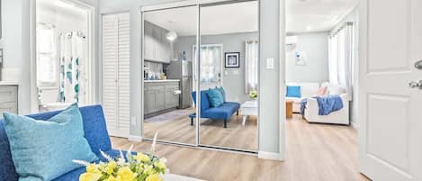 2 間睡房、熨斗/熨衫板、Wi-Fi、床單