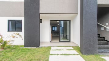 Apartamento básico | Detalhe da fachada