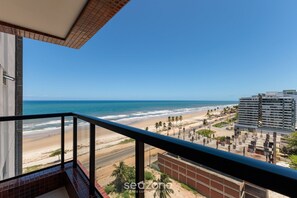 Basic Apartment | Property grounds - Beachfront Building With Pool - CPK (Ilhéus)