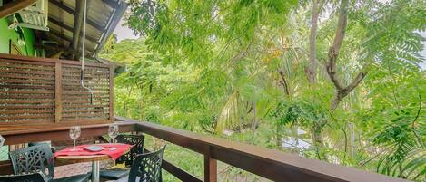 Eenvoudig appartement | Buiten dineren