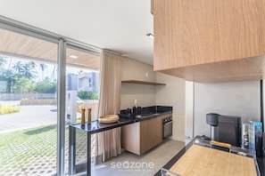 Basic Villa | Private kitchen