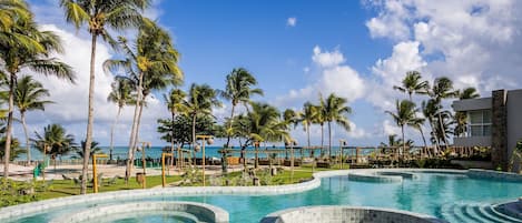 Eenvoudige villa | Zwembad | Een buitenzwembad