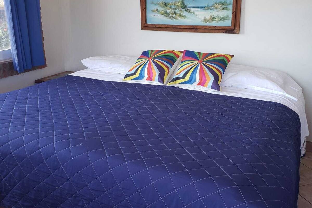 Coral Azul - 1 BDRM Suite | Meja kerja, Wi-Fi gratis, dan dilengkapi dengan perabotan berbeda-beda
