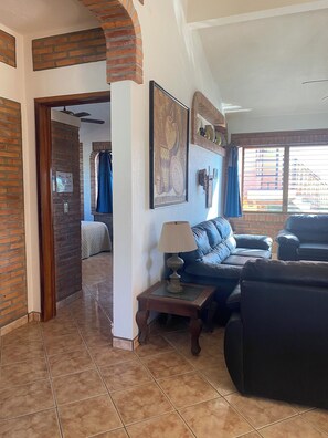 Nacar - 2 BDRM Suite | Coin séjour