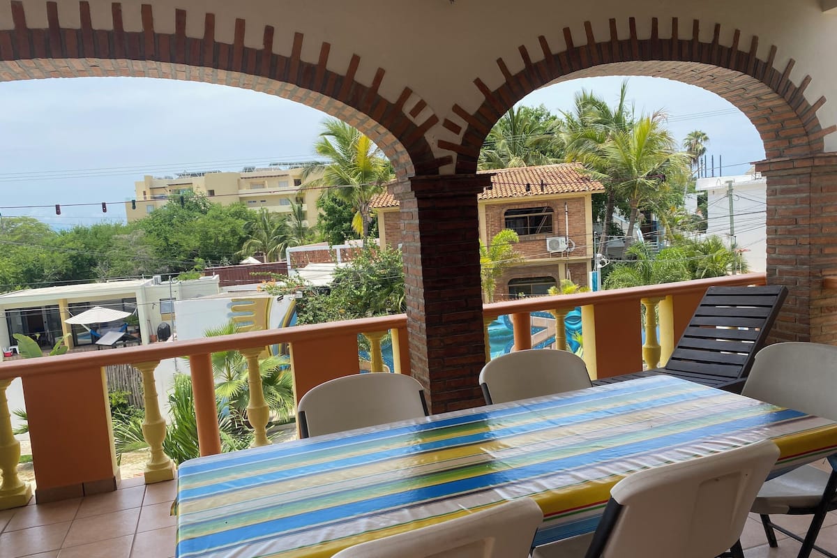 Individually furnished, free WiFi, bed sheets