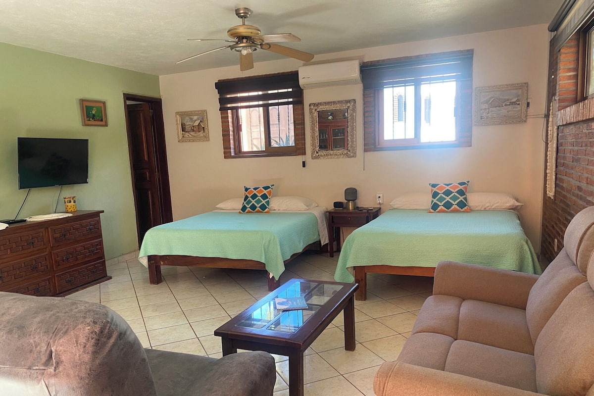 Brisa Suave - Studio Suite | Individually furnished, free WiFi, bed sheets