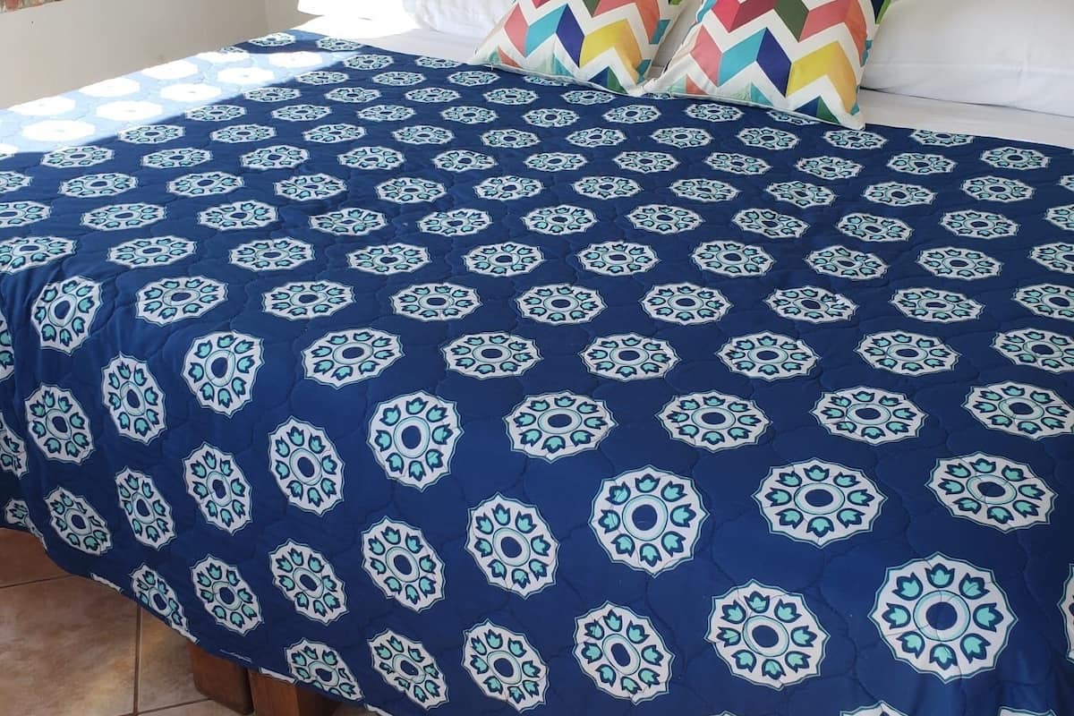 Coral de Mar - 1 BDRM Suite | Individually furnished, free WiFi, bed sheets